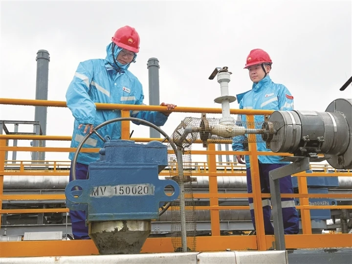 如東陽(yáng)光島：應(yīng)對(duì)風(fēng)雨考驗(yàn) 筑牢保供防線