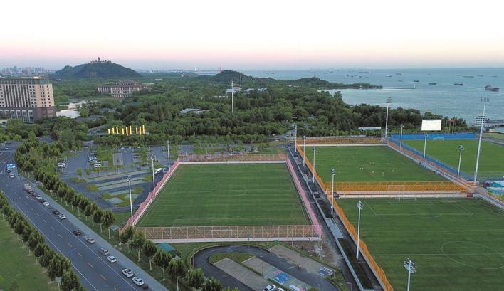 長(zhǎng)江體育公園足球場(chǎng)今起試運(yùn)營(yíng)