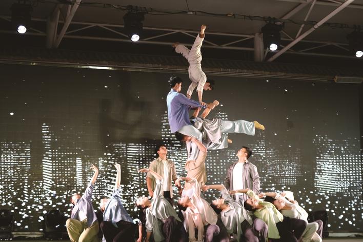 “茉莉花開”文藝直通車行動(dòng)惠民演出走進(jìn)海安