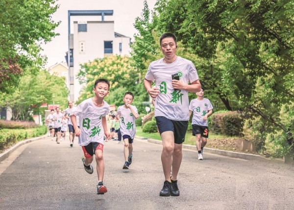 “新?馬”校園馬拉松活動(dòng)