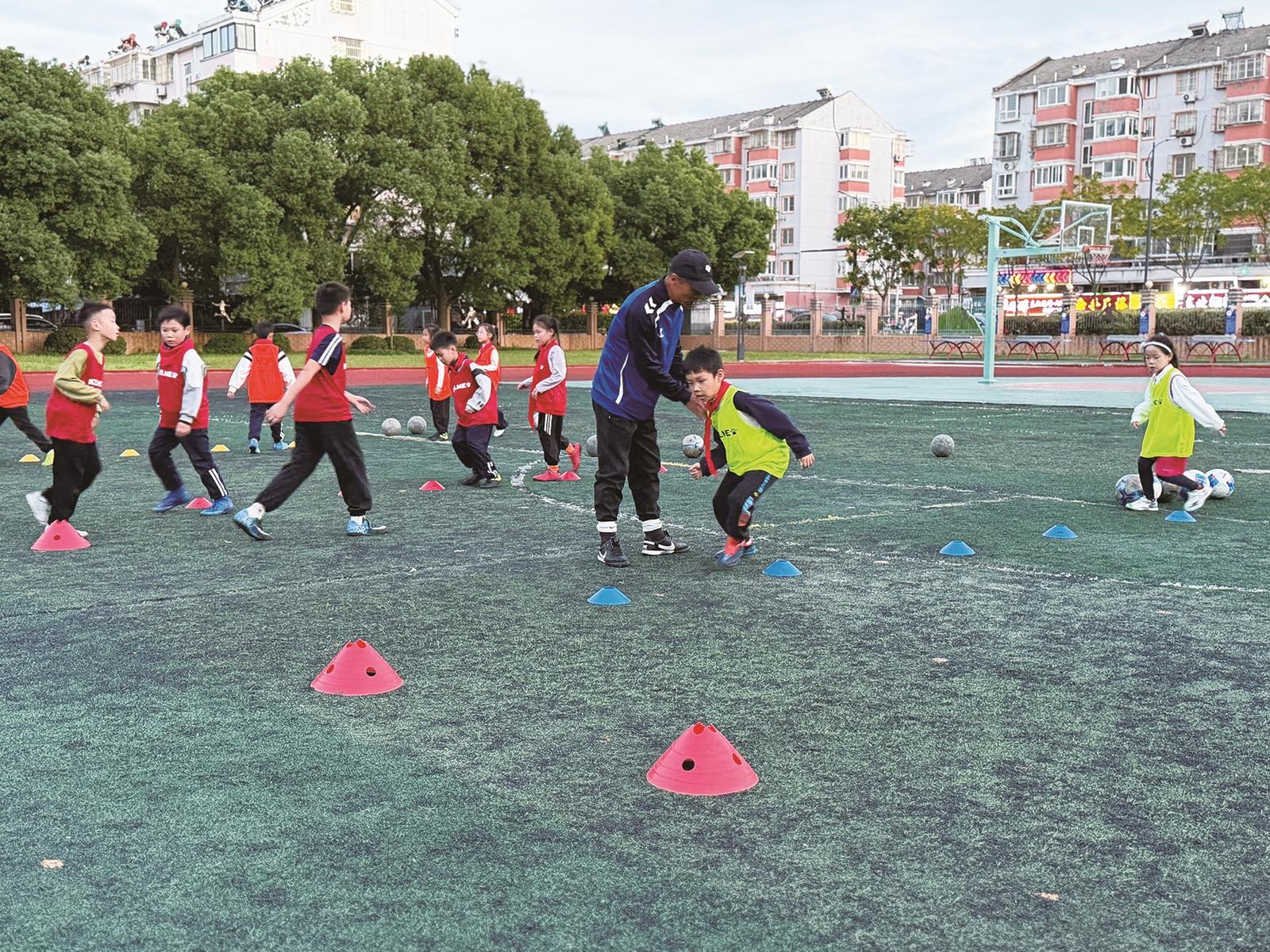 百年老校的綠茵新夢