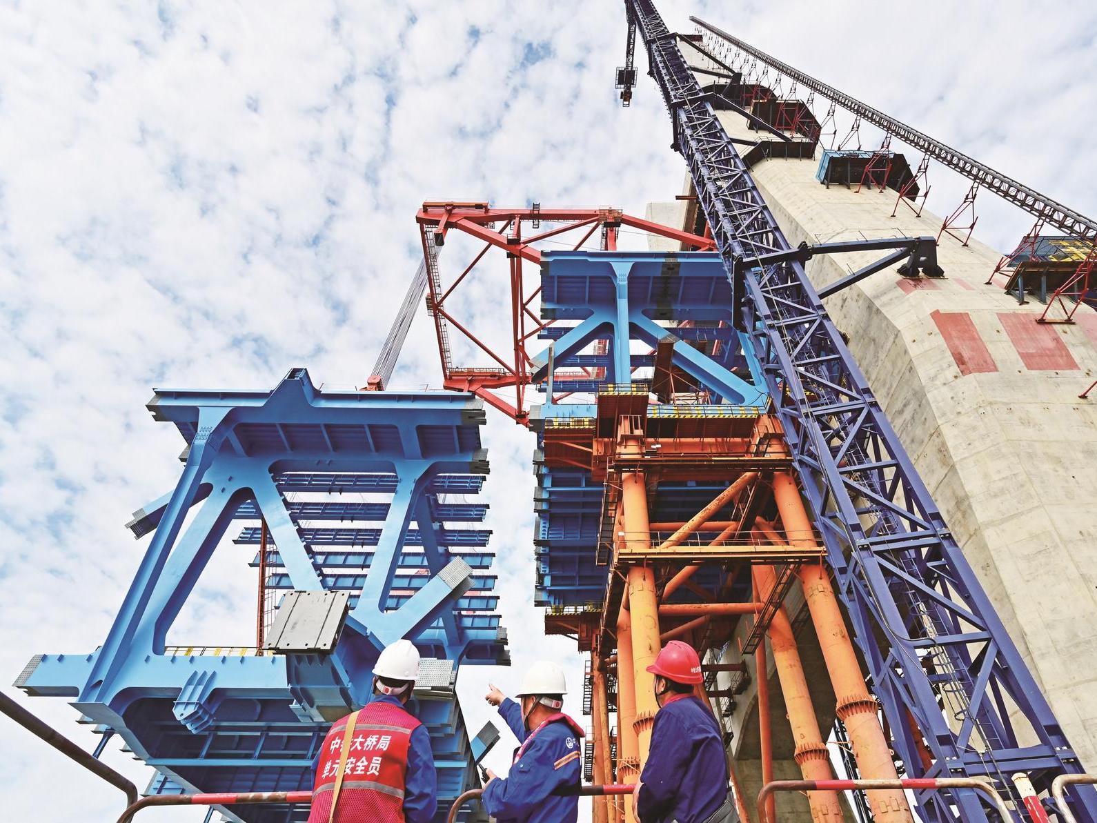 崇啟公鐵長江大橋建設(shè)進入沖刺階段