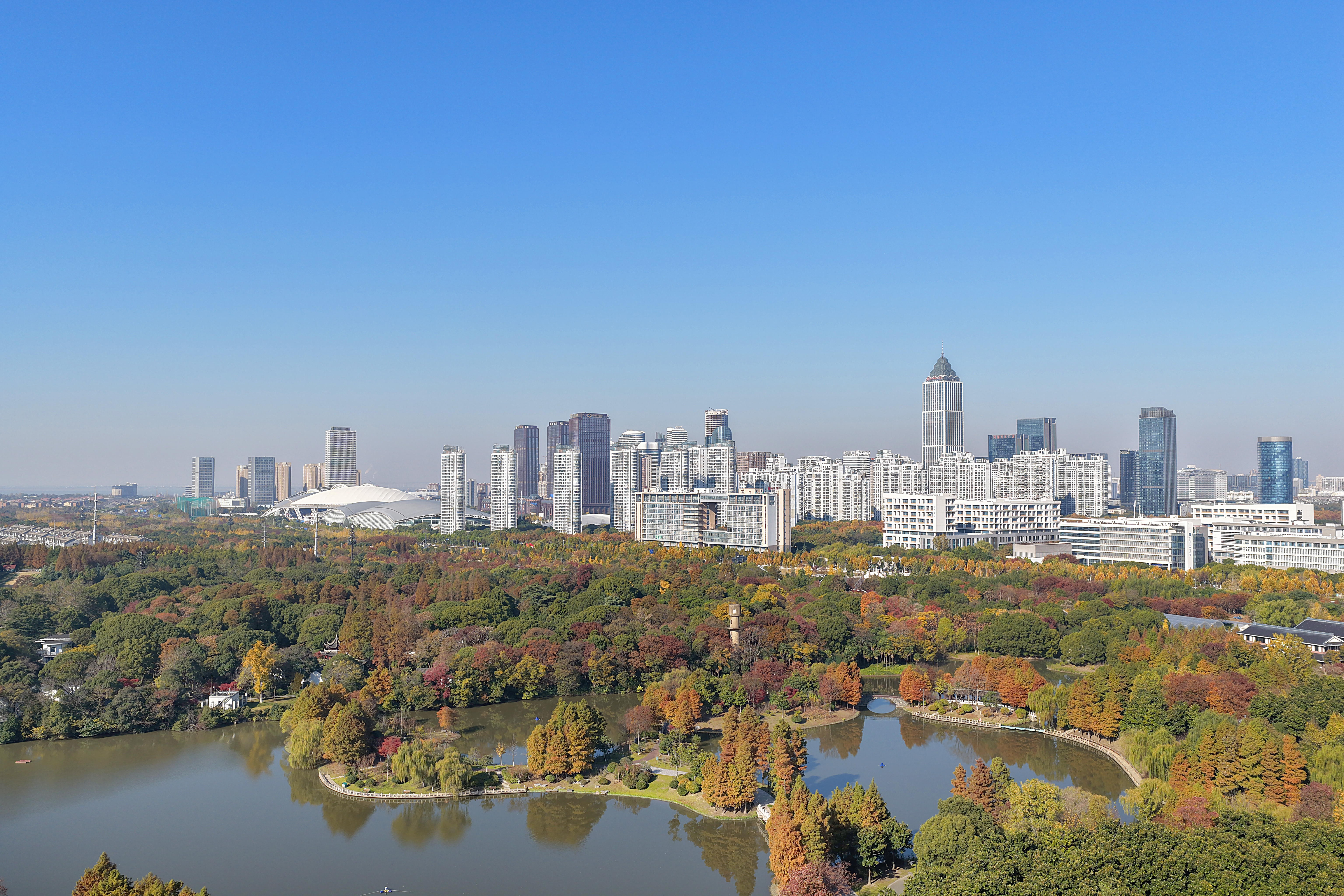 “城市氧吧”嗇園景色如畫